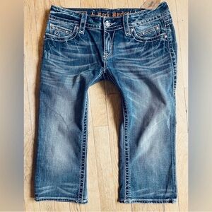 NWT Rock Revival Super Cute *Bling* Capri Jeans - Size 30